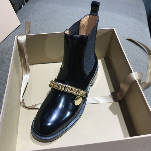 Botas Mujer Tacón Medio con Cadena Metálica y Punta Redonda - Image 9