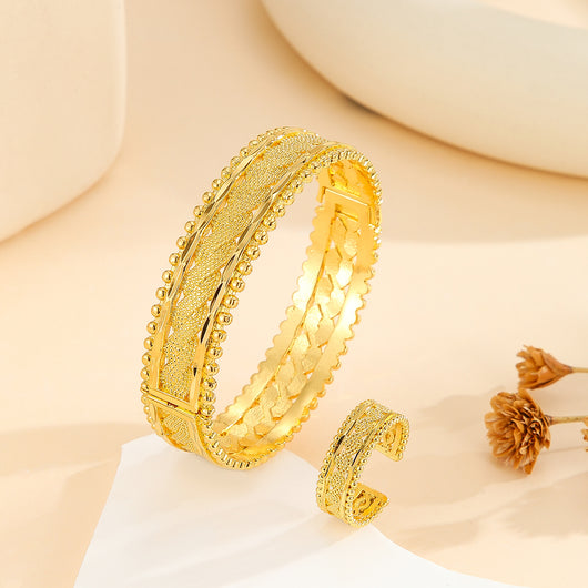 Vintage gold-plated open cuff bracelet and matching open ring with chevron pattern and beaded edges. - Image 7