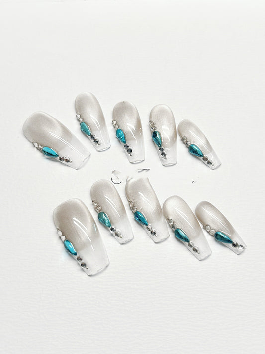 Uñas Postizas Medianas Personalidad Blanca - Image 2