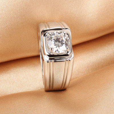 Anillo de Plata con Baño de Oro y Moissanita - Image 3