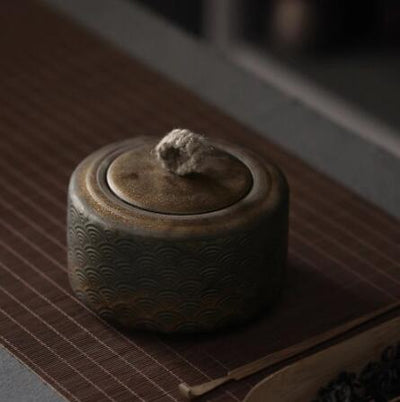 Tetera de Cerámica Dorada Estilo Retro con Cierre Hermético - Image 9