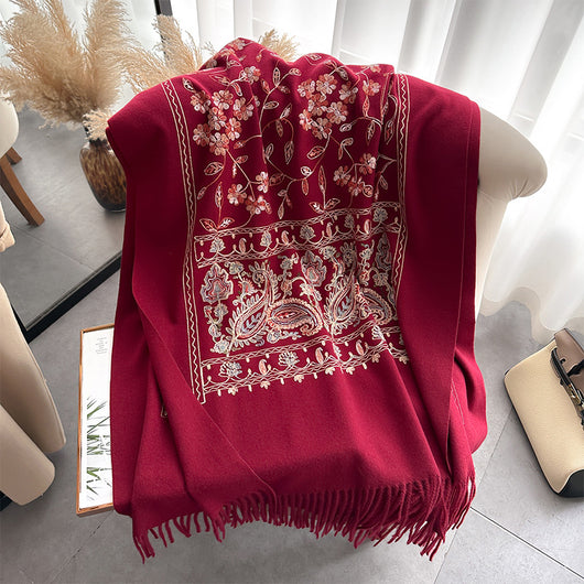 Chal Bordado Étnico para Mujer - Diseño Tradicional - Image 9