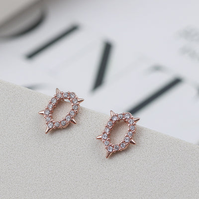 Aretes de Diamante con Diseño Geométrico Irregular Hueco