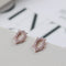 Aretes de Diamante con Diseño Geométrico Irregular Hueco