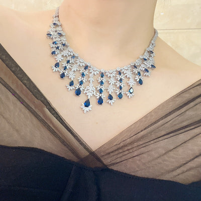 Conjunto de Joyería Elegante con Circonitas y Borlas - Collar, Aretes y Pulsera - Image 9