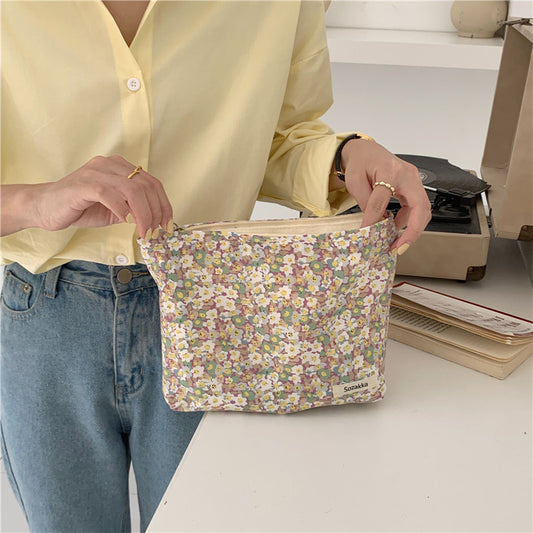Neceser Literario Floral para Maquillaje