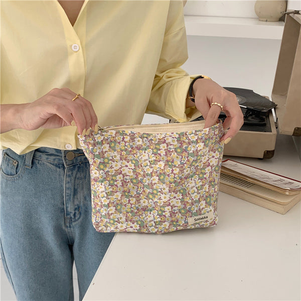 Neceser Literario Floral para Maquillaje