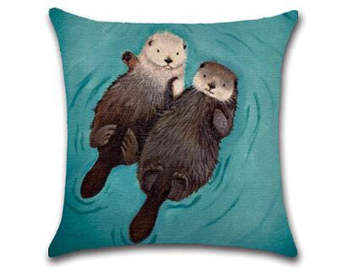 Funda de Almohada Nutria Romántica Pintada a Mano