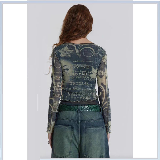 Camiseta Manga Larga Estilo Vintage con Detalles de Malla Superpuesta - Image 5