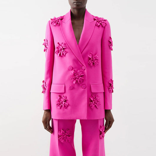 Blazer Cruzado Industrial con Detalles Florales en Relieve - Image 10