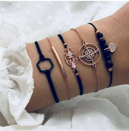Pulsera de 4 Piezas con Cuentas Huecas de Flor en Cadena - Image 21