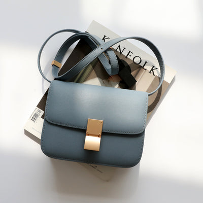 Bolsa Mensajera de Cuero Genuino para Viajes y Trabajo - Image 15