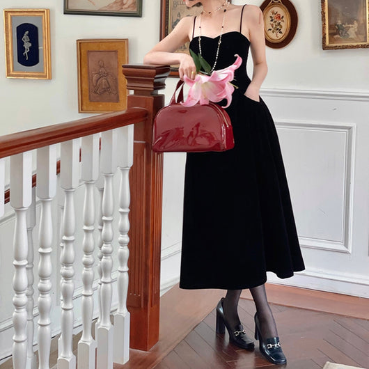Vestido de Terciopelo Cintura Alta Ajustado con Tirantes Vintage