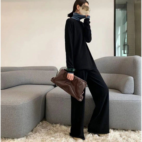 Conjunto de Punto: Suéter Tejido y Pantalón Ancho