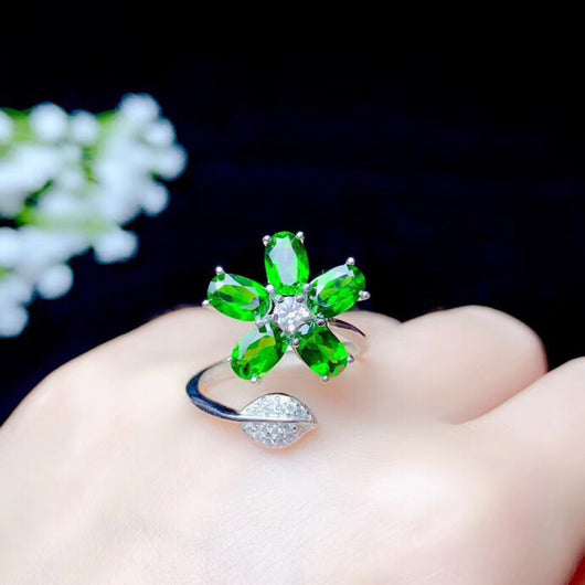 Anillo de Plata con Diopside Natural, Diseño Floral Ajustable para Mujer