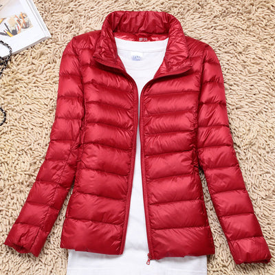 Chaqueta Acolchada Ligera para Mujer con Cuello Alto - Image 19