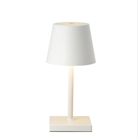 Lámpara de Mesa LED Táctil Nórdica Moderna - Aluminio Metal Diseño Hotel - Image 7