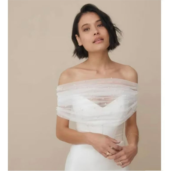 Capa Nupcial de Malla Perla Elegante y Ligera