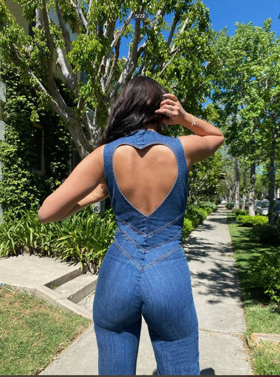 Jumpsuit Ajustado Elegante con Espalda Descubierta y Detalle Corazón - Image 3