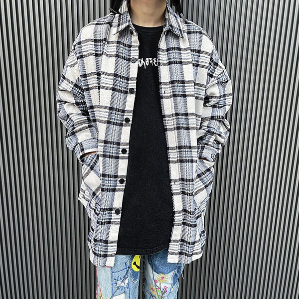 Chaqueta Camisa Suelta con Frente Corto y Aberturas Laterales
