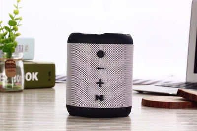 Parlante Bluetooth Portátil Mini con Correa - Image 5
