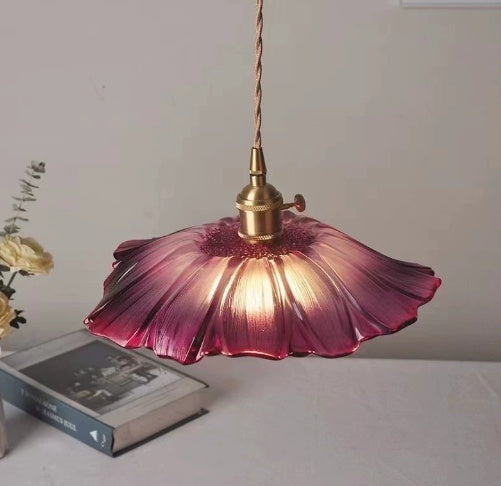 Lámpara Vintage de Latón y Cristal Estilo República de China - Image 10