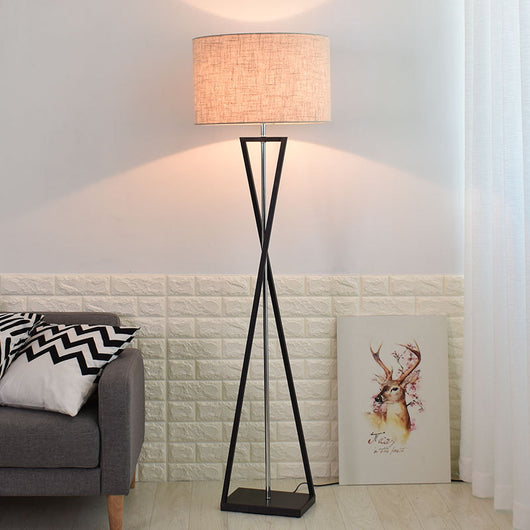 Lámpara de Pie Minimalista con Mesa para Sofá - Image 39