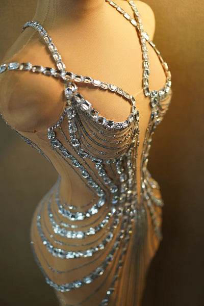 Vestido de Gala con Plumas y Cristales Brillantes para Mujer - Image 12