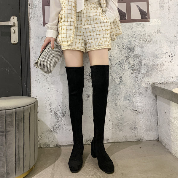 Botas Stretch Ajustadas con Cierre Lateral y Punta Cuadrada