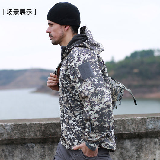 Traje Deportivo Camuflado Soft Shell Shark Skin para Hombre - Image 4