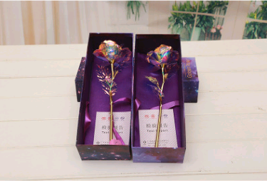 Conjunto de Rosas Doradas Luminosas 24K - Image 3