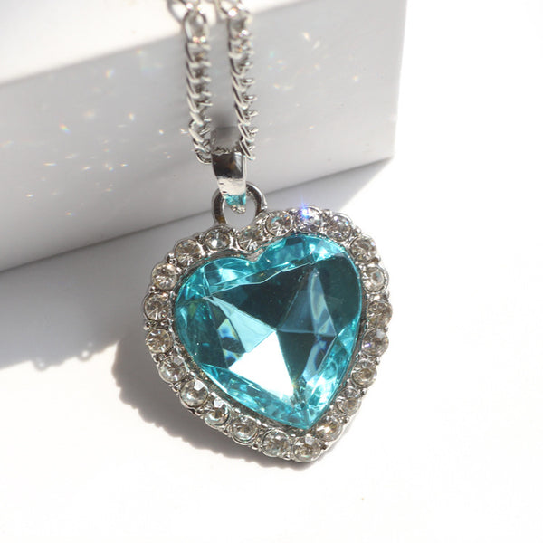 Collar Corazón de Cristal Azul Estilo Océano