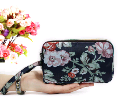 Billetera Táctil para Mujer con Tres Compartimentos y Bolsillo para Celular - Image 13
