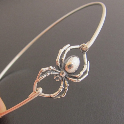 Pulsera de Araña para Halloween — Plateada - Image 6