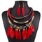 Conjunto de Collar y Aretes con Borlas de Pluma