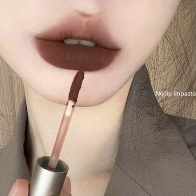 Labial Mate Velvet Tubo Plateado - Tono Leche Té Baja Saturación - Image 2