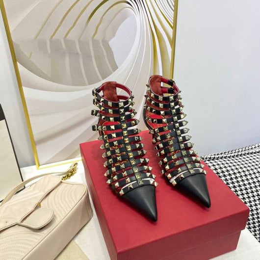 Tacones Stiletto Puntiagudos de Diseño Británico - Image 8