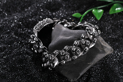 Pulsera de Acero Titanio con Calavera para Hombre - Estilo Rock Punk - Image 5