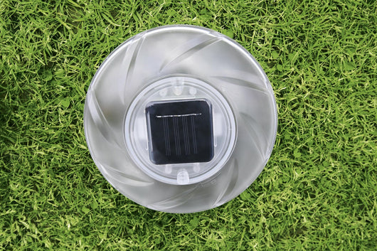 Luz Solar Flotante para Piscina - Iluminación Exterior Automática - Image 9