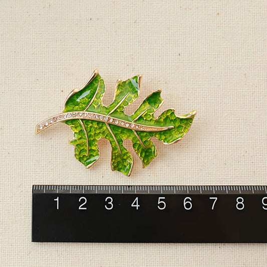 Broche de Hoja de Arce Transparente - Image 2