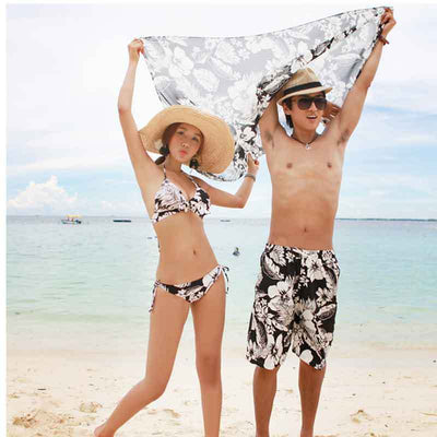 Set de 3 Bikinis para Parejas en Blanco y Negro - Trajes de Baño Reversibles para Termas - Image 3