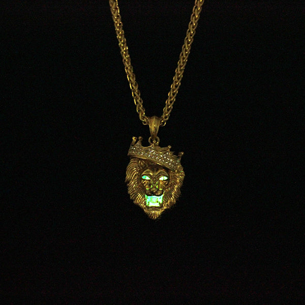 Collar Hip-Hop con Dije de León Luminoso y Corona Chapado en Oro