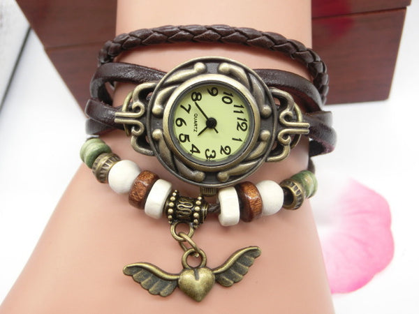 Reloj Pulsera con Colgante Corazón Volador Estilo Vintage Casual
