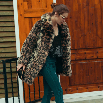 Abrigo de Piel de Leopardo Estilo Europeo y Americano con Solapa - Image 5