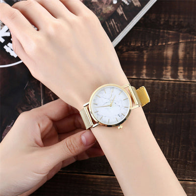 Reloj de Moda para Mujer con Malla Plateada y Dorada, Diseño Mármol Creativo - Image 3