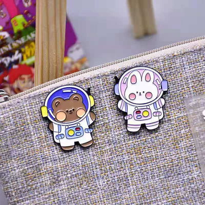 Broche de Personalidad Japonés - Joya Decorativa para Bolsos