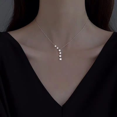 Collar de Cadena Clavícula con Cruz y Perlas Dorado