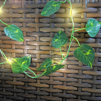 Cadena de Luces LED con Hojas Verdes y Alambre de Cobre para Decoración Interior - Image 4