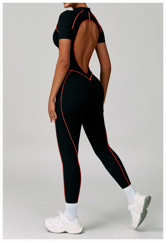 Jumpsuit Deportivo con Espalda Abierta y Detalles en Contraste - Image 19