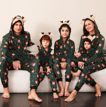 Pijamas Navideños a Juego para Toda la Familia con Estampados Festivos